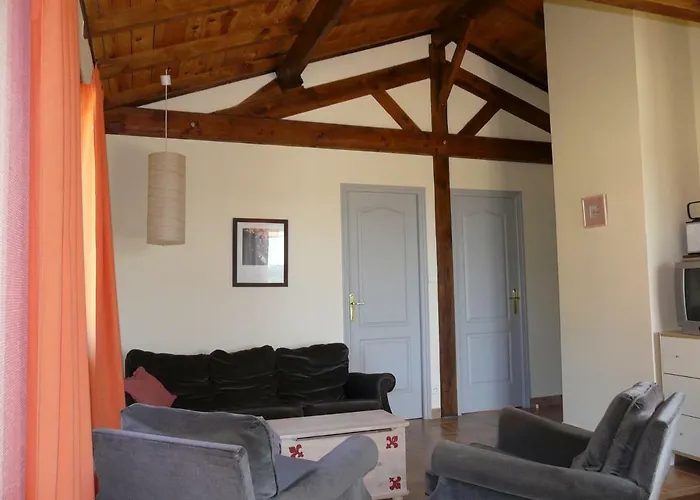 Les Hauts Du Coustalier Casa de Férias *